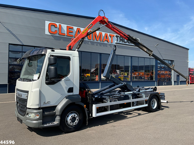 DAF FA LF 250 Euro 6 Palfinger 6,5 Tonmeter laadkraan - Hook lift truck, Crane truck: picture 1 DAF FA LF 250 Euro 6 Palfinger 6,5 Tonmeter laadkraan - Hook lift truck, Crane truck: picture 1