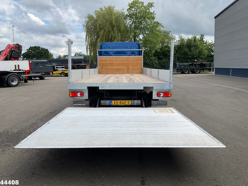 DAF FA LF 250 Euro 6 met laadklep - Autotransporter truck: picture 4 DAF FA LF 250 Euro 6 met laadklep - Autotransporter truck: picture 4