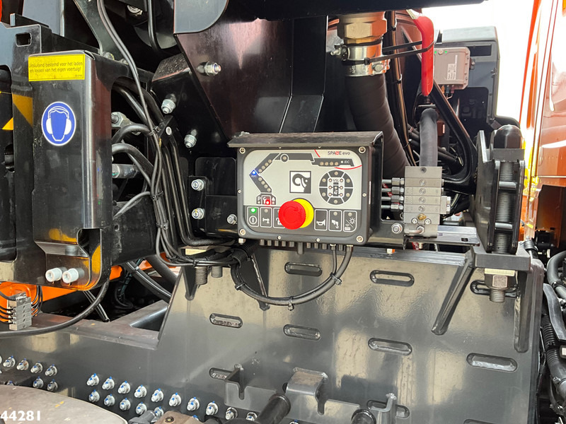 DAF FAN XD 340 Euro 6 Hiab 23 Tonmeter laadkraan on lease DAF FAN XD 340 Euro 6 Hiab 23 Tonmeter laadkraan: picture 11