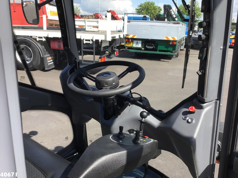 Road sweeper Green machine GM500H2 Hydrogen Waterstof Sweeper: picture 8
