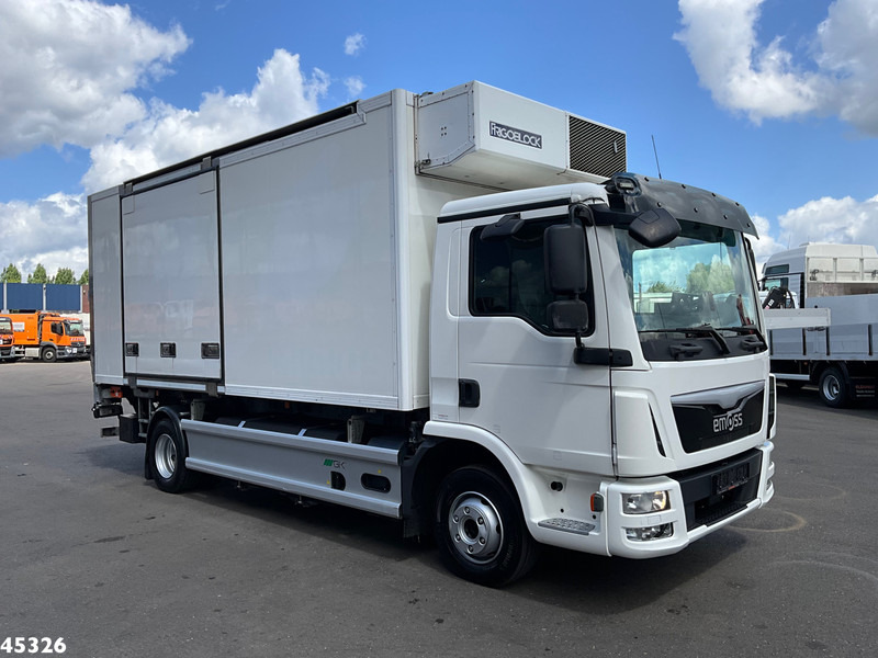 MAN Emoss 1212 Koel-vries transport 100% Elektrisch Just 133.093 km! - Refrigerator truck, Electric truck: picture 4 MAN Emoss 1212 Koel-vries transport 100% Elektrisch Just 133.093 km! - Refrigerator truck, Electric truck: picture 4