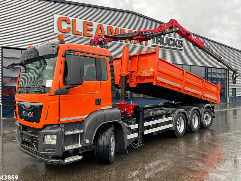 MAN TGS 35.400 8x4 Euro 6 Palfinger 17 Tonmeter Z-kraan - Tipper, Crane truck: picture 1 MAN TGS 35.400 8x4 Euro 6 Palfinger 17 Tonmeter Z-kraan - Tipper, Crane truck: picture 1