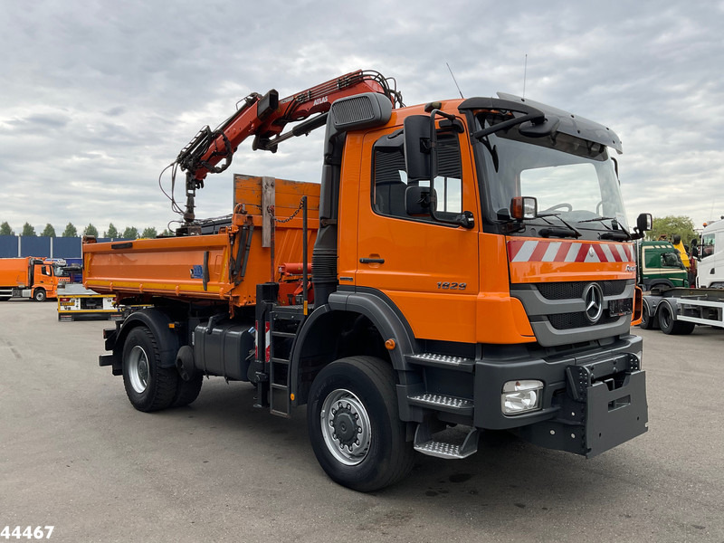 Mercedes-Benz 1829 AK 4x4 Atlas 8,5 Tonmeter laadkraan Manual Full steel - Tipper, Crane truck: picture 4 Mercedes-Benz 1829 AK 4x4 Atlas 8,5 Tonmeter laadkraan Manual Full steel - Tipper, Crane truck: picture 4