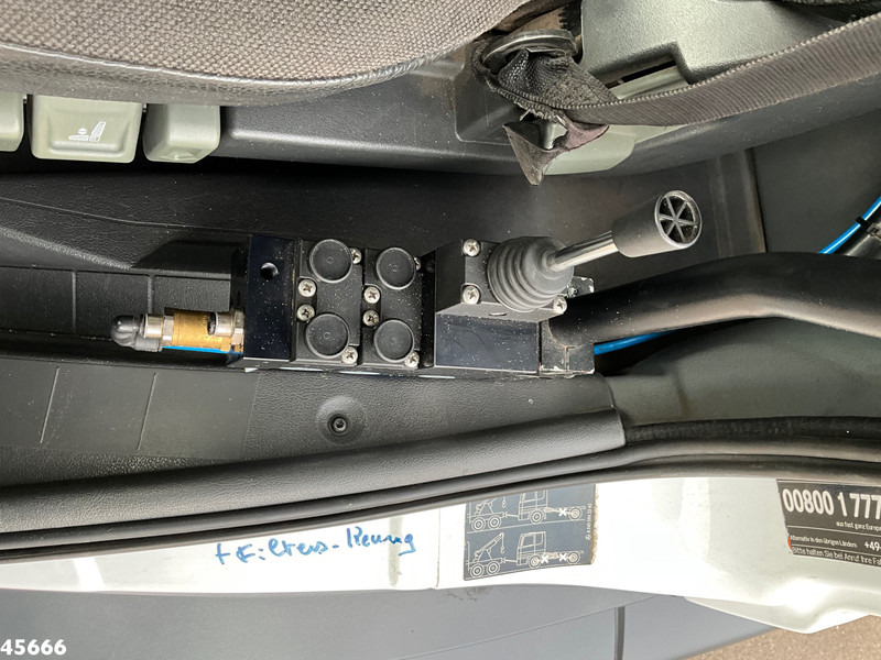 Hook lift truck Mercedes-Benz AXOR 1929 4x4 VDL 14 Ton haakarmsysteem Just 208.008 km!: picture 15