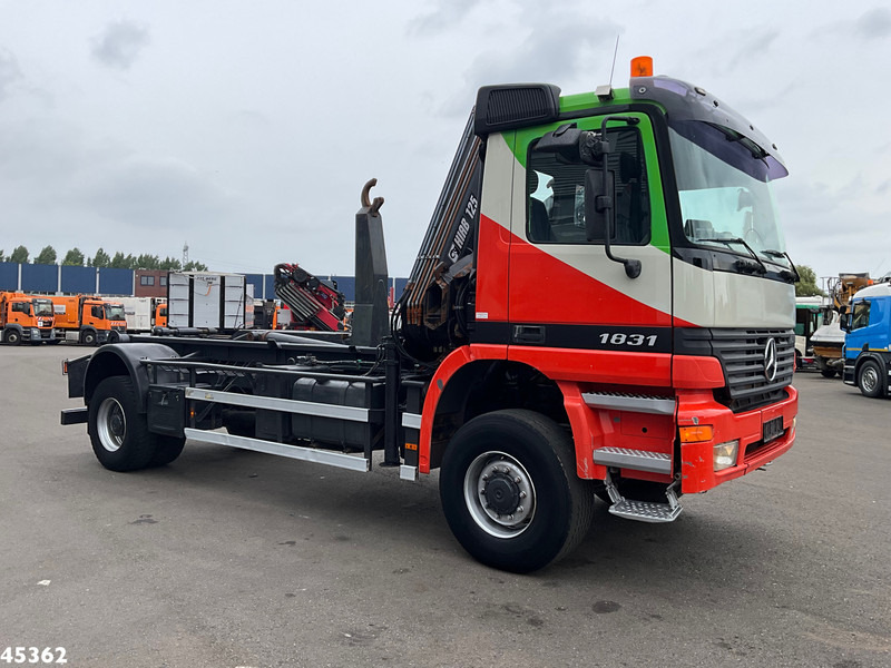 Mercedes-Benz Actros 1931 AK 4x4 Hiab 12 Tonmeter laadkraan - Hook lift truck, Crane truck: picture 3 Mercedes-Benz Actros 1931 AK 4x4 Hiab 12 Tonmeter laadkraan - Hook lift truck, Crane truck: picture 3