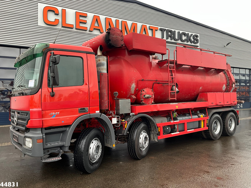Mercedes-Benz Actros 4141 8x4 RVS Naaktgeboren drogestoffen Just 99.291 km! - Vacuum truck: picture 5 Mercedes-Benz Actros 4141 8x4 RVS Naaktgeboren drogestoffen Just 99.291 km! - Vacuum truck: picture 5