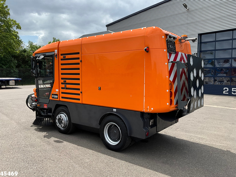 Ravo 5-Serie 560 with 3-rd brush - Road sweeper: picture 2 Ravo 5-Serie 560 with 3-rd brush - Road sweeper: picture 2