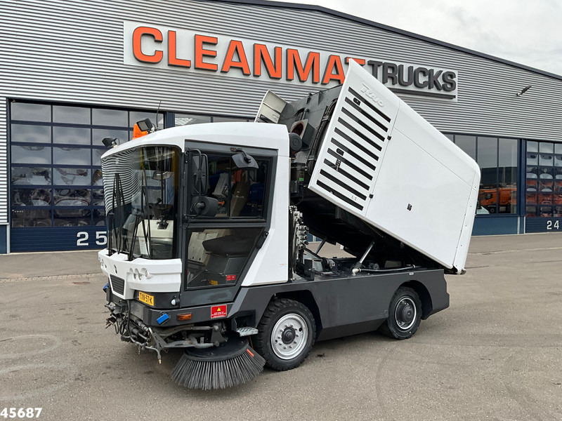 Ravo 530 - Road sweeper: picture 1 Ravo 530 - Road sweeper: picture 1