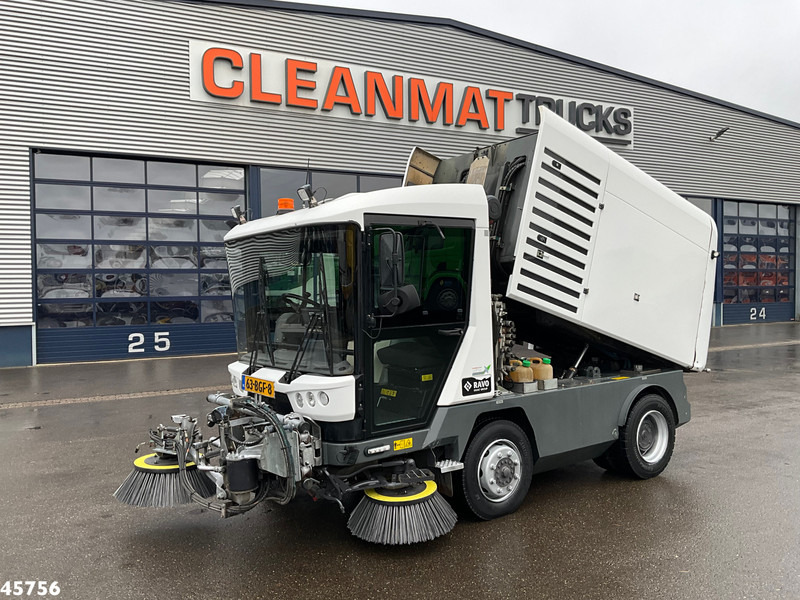 Ravo 580 with 3-rd brush - Road sweeper: picture 1 Ravo 580 with 3-rd brush - Road sweeper: picture 1