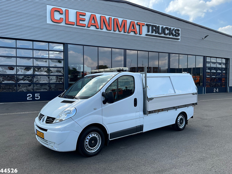 Renault Trafic 2.0 dCi Veeg-vuil kipper - Garbage truck: picture 2 Renault Trafic 2.0 dCi Veeg-vuil kipper - Garbage truck: picture 2