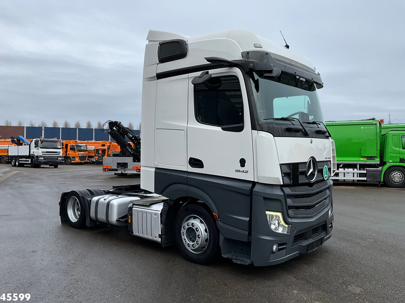 Mercedes-Benz Actros 1842 Mega GigaSpace MirrorCam - Tractor unit: picture 3 Mercedes-Benz Actros 1842 Mega GigaSpace MirrorCam - Tractor unit: picture 3