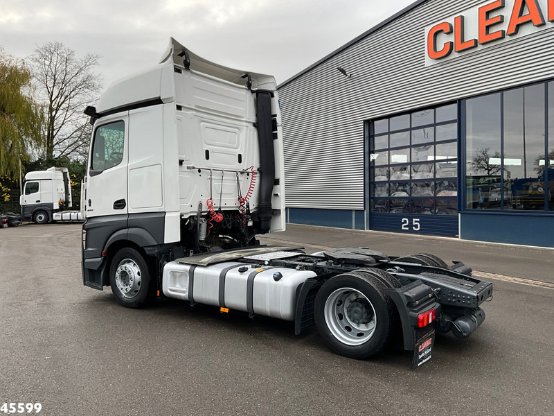 Mercedes-Benz Actros 1842 Mega GigaSpace MirrorCam - Tractor unit: picture 4 Mercedes-Benz Actros 1842 Mega GigaSpace MirrorCam - Tractor unit: picture 4