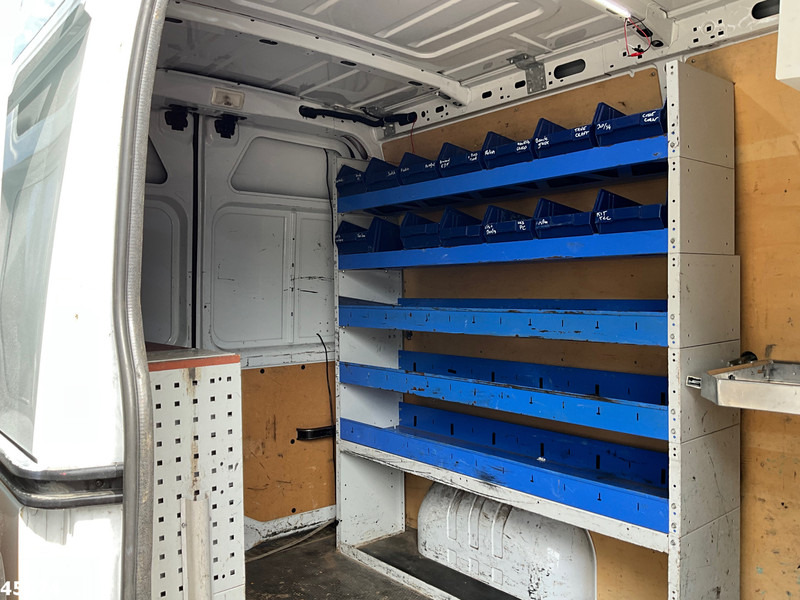 Truck Renault Master T35 2.3 DCI Euro 6 Klubb 12,5 meter hoogwerker: picture 13 Truck Renault Master T35 2.3 DCI Euro 6 Klubb 12,5 meter hoogwerker: picture 13