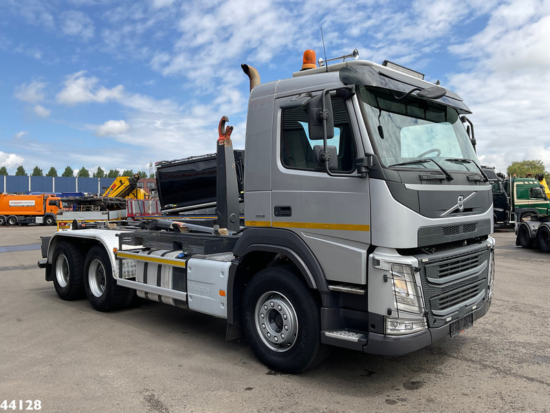 Volvo FM 420 6x4 Euro 6 AJK 20 Ton haakarmsysteem - Hook lift truck: picture 3 Volvo FM 420 6x4 Euro 6 AJK 20 Ton haakarmsysteem - Hook lift truck: picture 3
