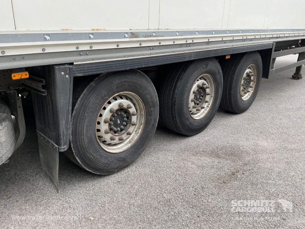 SCHMITZ Dryfreight Standard - Closed box semi-trailer: picture 2 SCHMITZ Dryfreight Standard - Closed box semi-trailer: picture 2