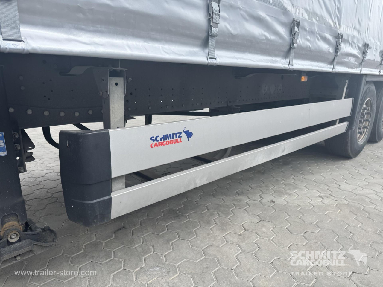 SCHMITZ Curtainsider Standard - Curtainsider semi-trailer: picture 2 SCHMITZ Curtainsider Standard - Curtainsider semi-trailer: picture 2