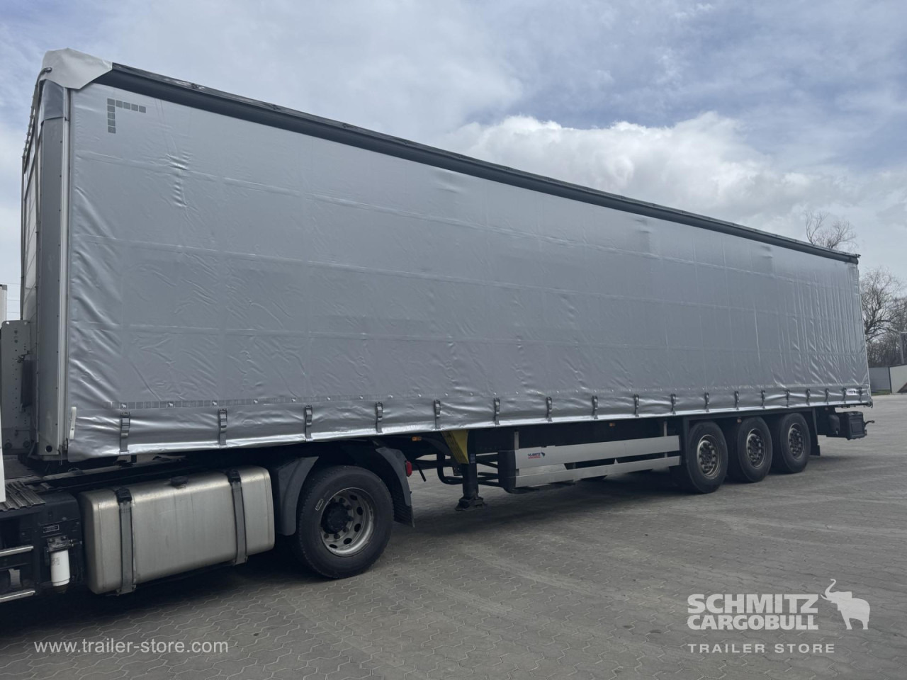 SCHMITZ Curtainsider Standard - Curtainsider semi-trailer: picture 3 SCHMITZ Curtainsider Standard - Curtainsider semi-trailer: picture 3