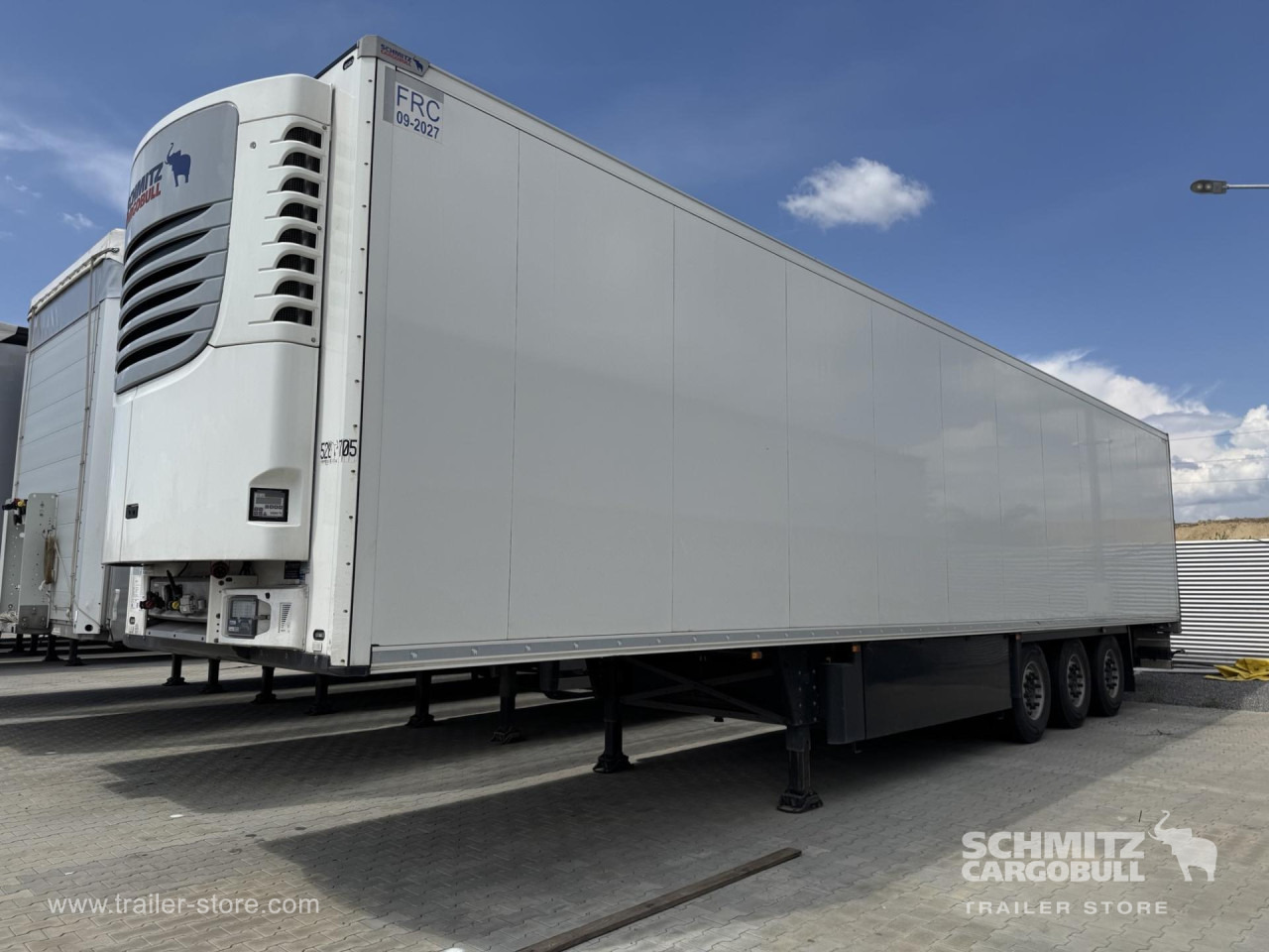 SCHMITZ Reefer Standard Double deck - Isothermal semi-trailer: picture 1 SCHMITZ Reefer Standard Double deck - Isothermal semi-trailer: picture 1