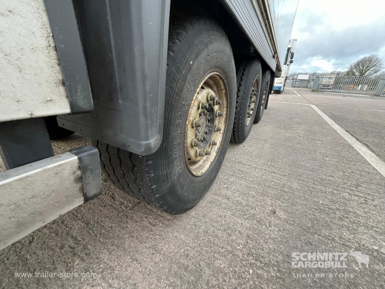 SCHMITZ Reefer Multitemp - Isothermal semi-trailer: picture 4 SCHMITZ Reefer Multitemp - Isothermal semi-trailer: picture 4