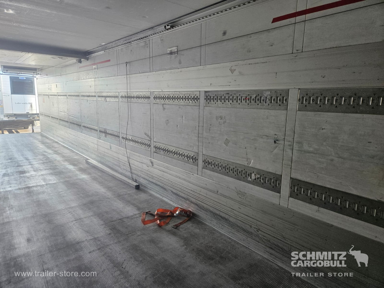 SCHMITZ Reefer Multitemp - Isothermal semi-trailer: picture 3 SCHMITZ Reefer Multitemp - Isothermal semi-trailer: picture 3