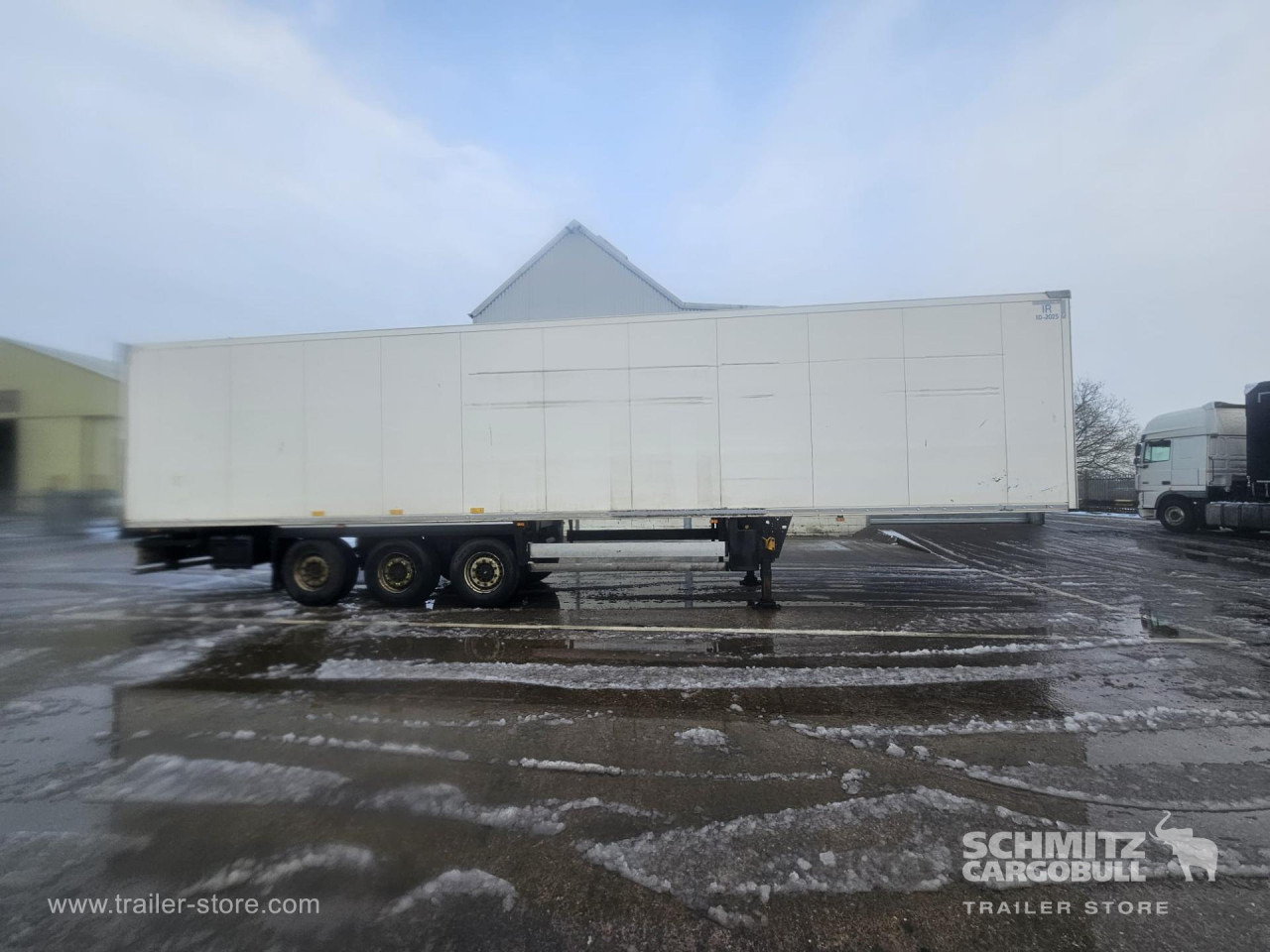 SCHMITZ Reefer Multitemp - Isothermal semi-trailer: picture 2 SCHMITZ Reefer Multitemp - Isothermal semi-trailer: picture 2