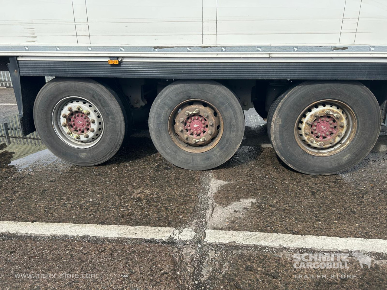 SCHMITZ Reefer Multitemp - Isothermal semi-trailer: picture 3 SCHMITZ Reefer Multitemp - Isothermal semi-trailer: picture 3