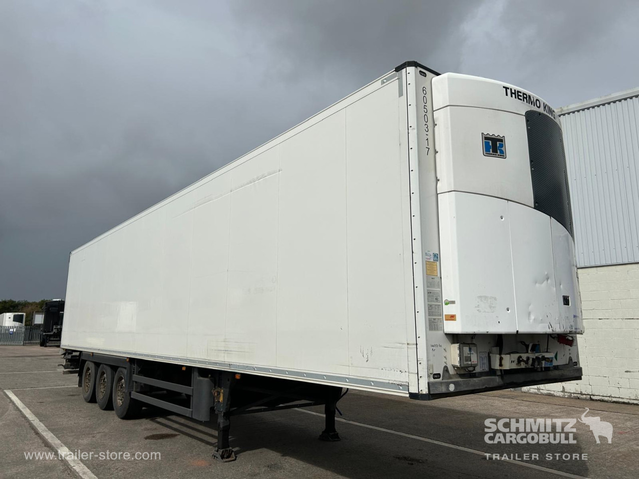 SCHMITZ Reefer Standard - Isothermal semi-trailer: picture 1 SCHMITZ Reefer Standard - Isothermal semi-trailer: picture 1