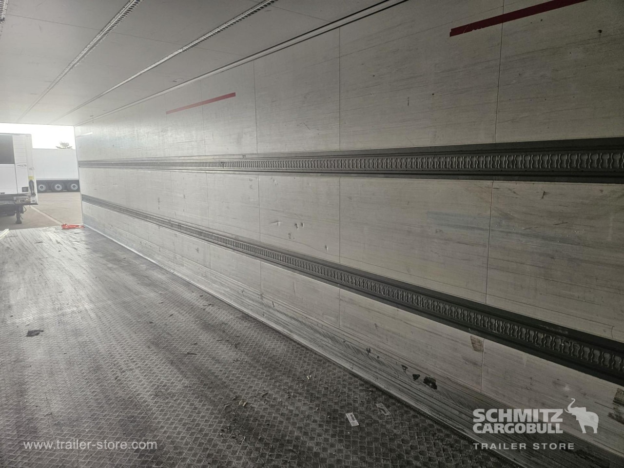 SCHMITZ Reefer Standard - Isothermal semi-trailer: picture 4 SCHMITZ Reefer Standard - Isothermal semi-trailer: picture 4