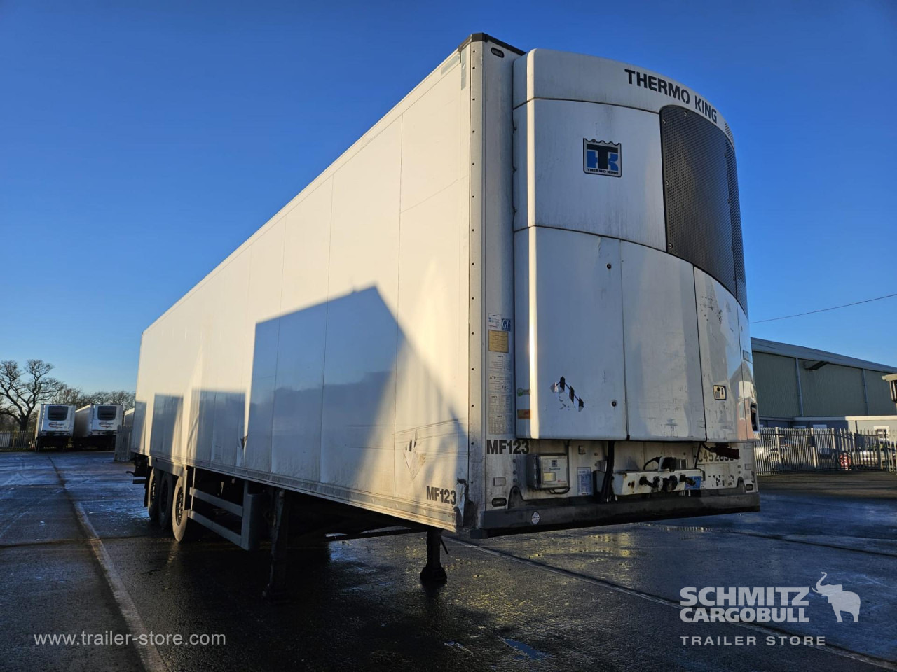 SCHMITZ Reefer Standard - Isothermal semi-trailer: picture 1 SCHMITZ Reefer Standard - Isothermal semi-trailer: picture 1