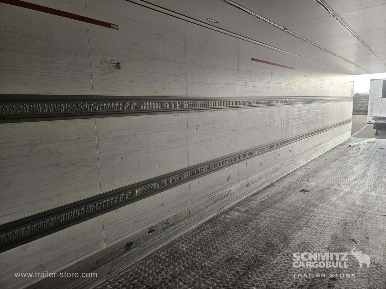 SCHMITZ Reefer Standard - Isothermal semi-trailer: picture 3 SCHMITZ Reefer Standard - Isothermal semi-trailer: picture 3