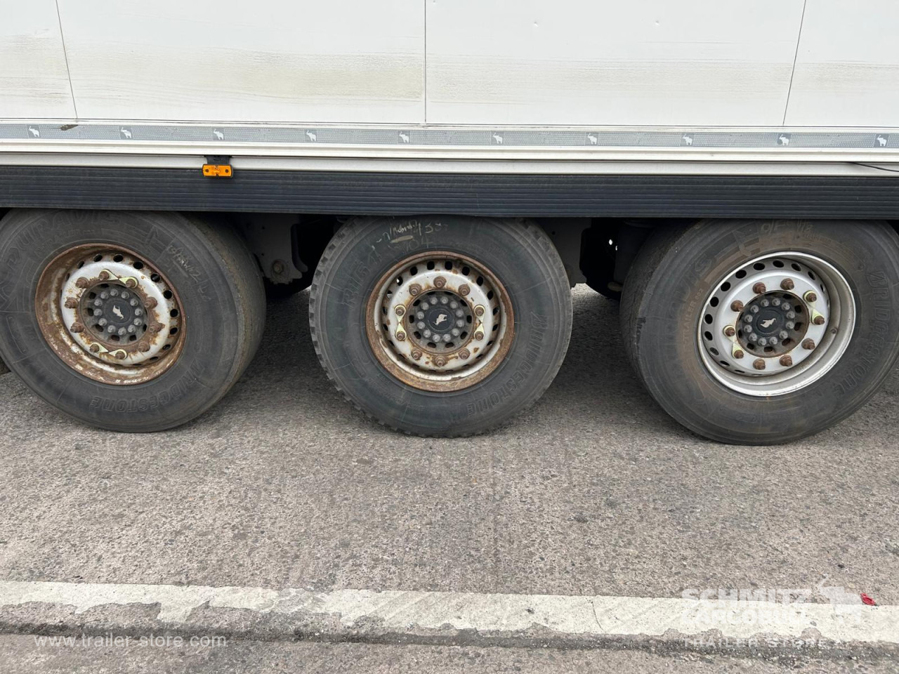 SCHMITZ Reefer Standard - Isothermal semi-trailer: picture 2 SCHMITZ Reefer Standard - Isothermal semi-trailer: picture 2