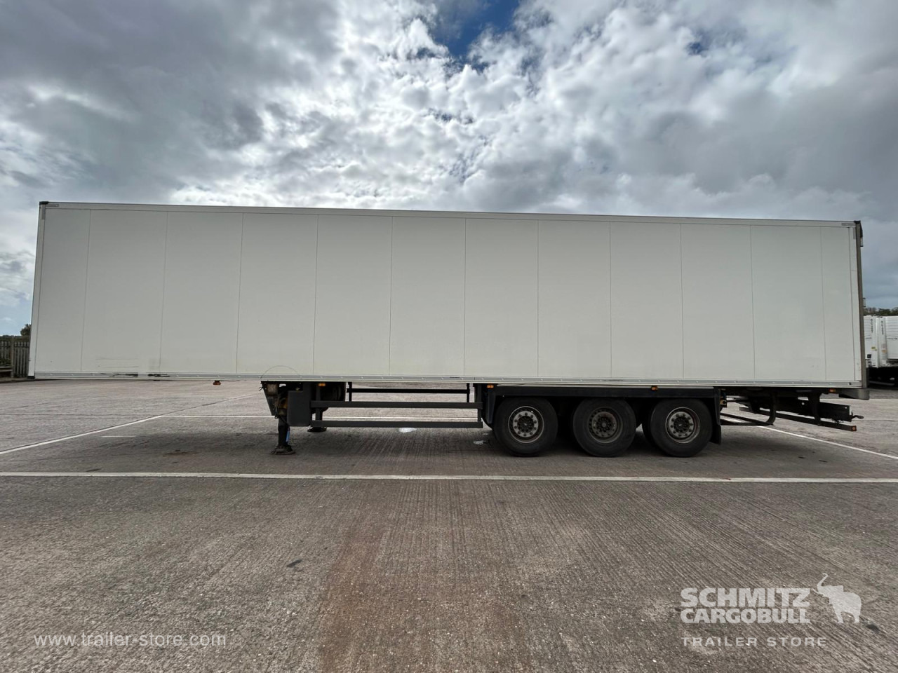 SCHMITZ Reefer Standard - Isothermal semi-trailer: picture 2 SCHMITZ Reefer Standard - Isothermal semi-trailer: picture 2