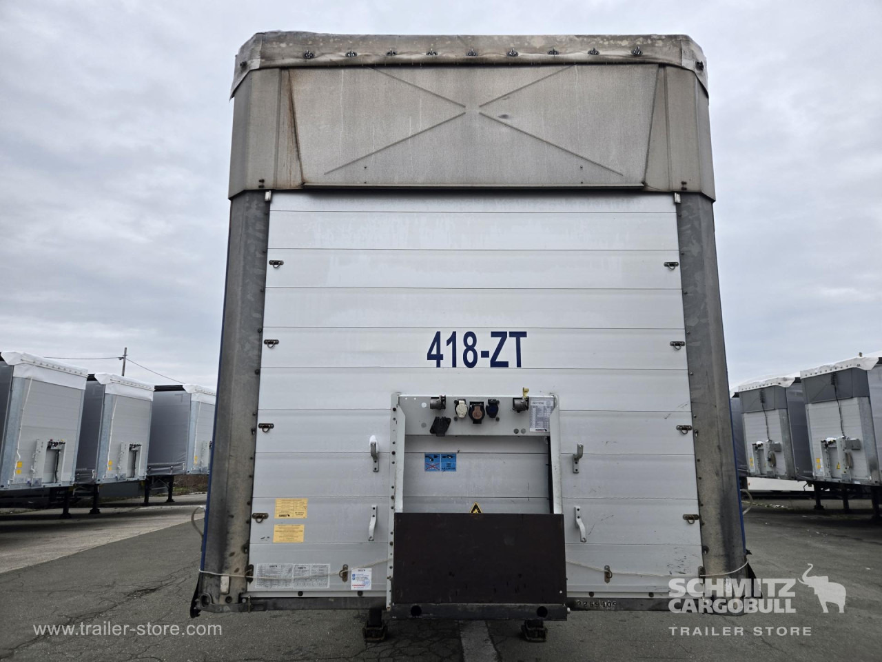 SCHMITZ Curtainsider Varios - Curtainsider semi-trailer: picture 3 SCHMITZ Curtainsider Varios - Curtainsider semi-trailer: picture 3