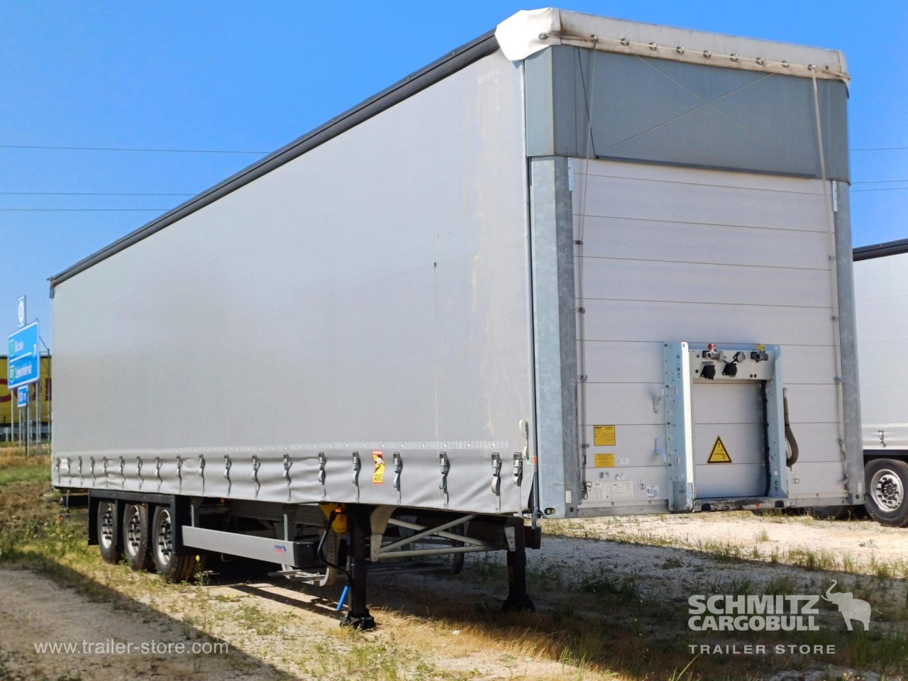 SCHMITZ Curtainsider Mega - Curtainsider semi-trailer: picture 1 SCHMITZ Curtainsider Mega - Curtainsider semi-trailer: picture 1