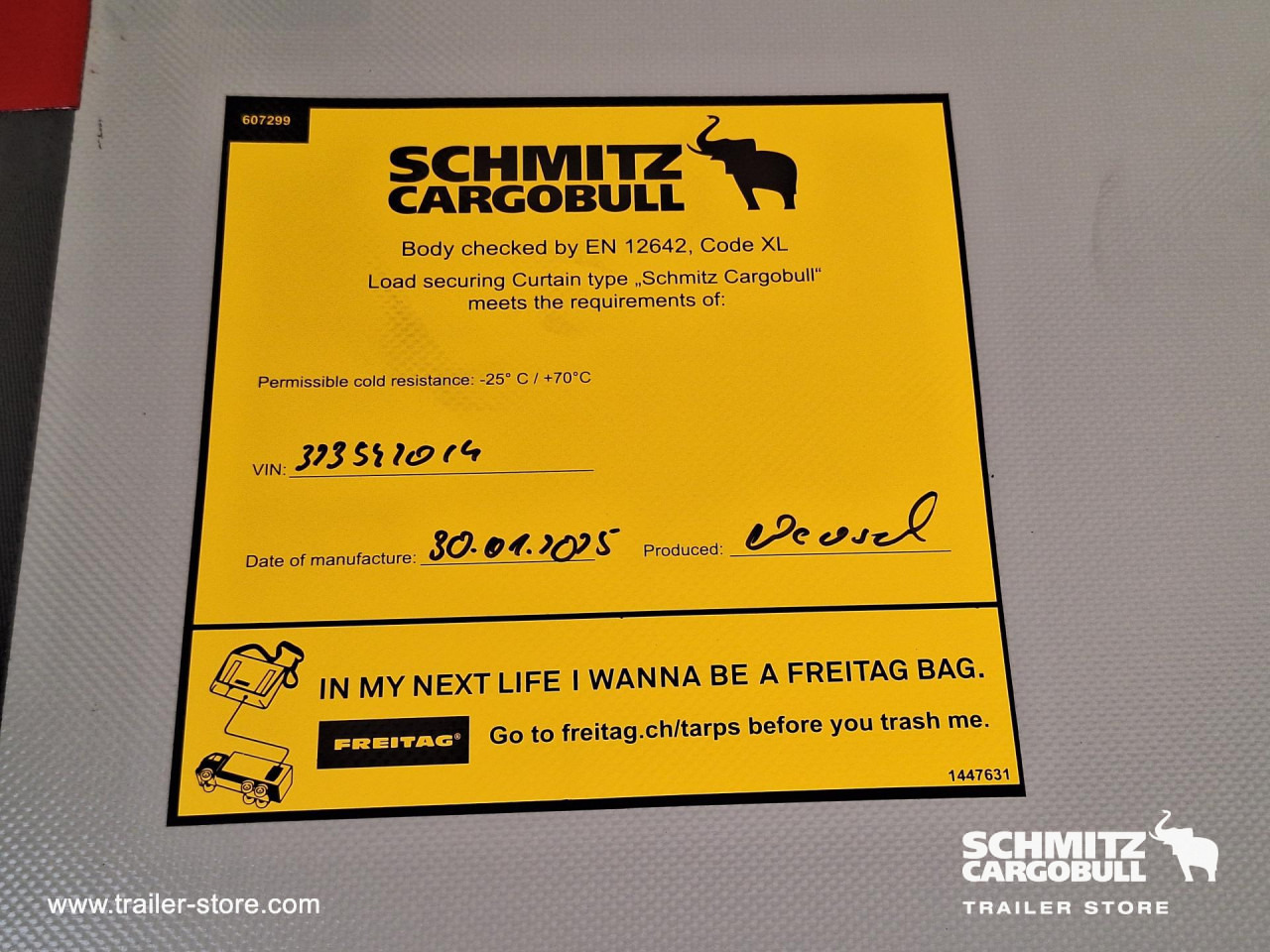 SCHMITZ Curtainsider Mega - Curtainsider semi-trailer: picture 4 SCHMITZ Curtainsider Mega - Curtainsider semi-trailer: picture 4