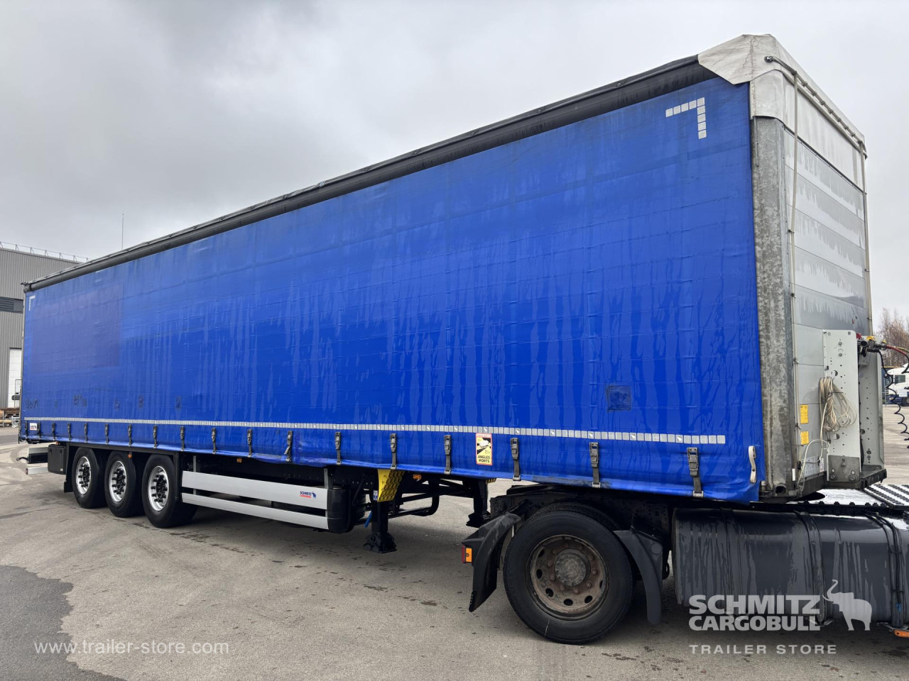SCHMITZ Curtainsider Standard - Curtainsider semi-trailer: picture 3 SCHMITZ Curtainsider Standard - Curtainsider semi-trailer: picture 3