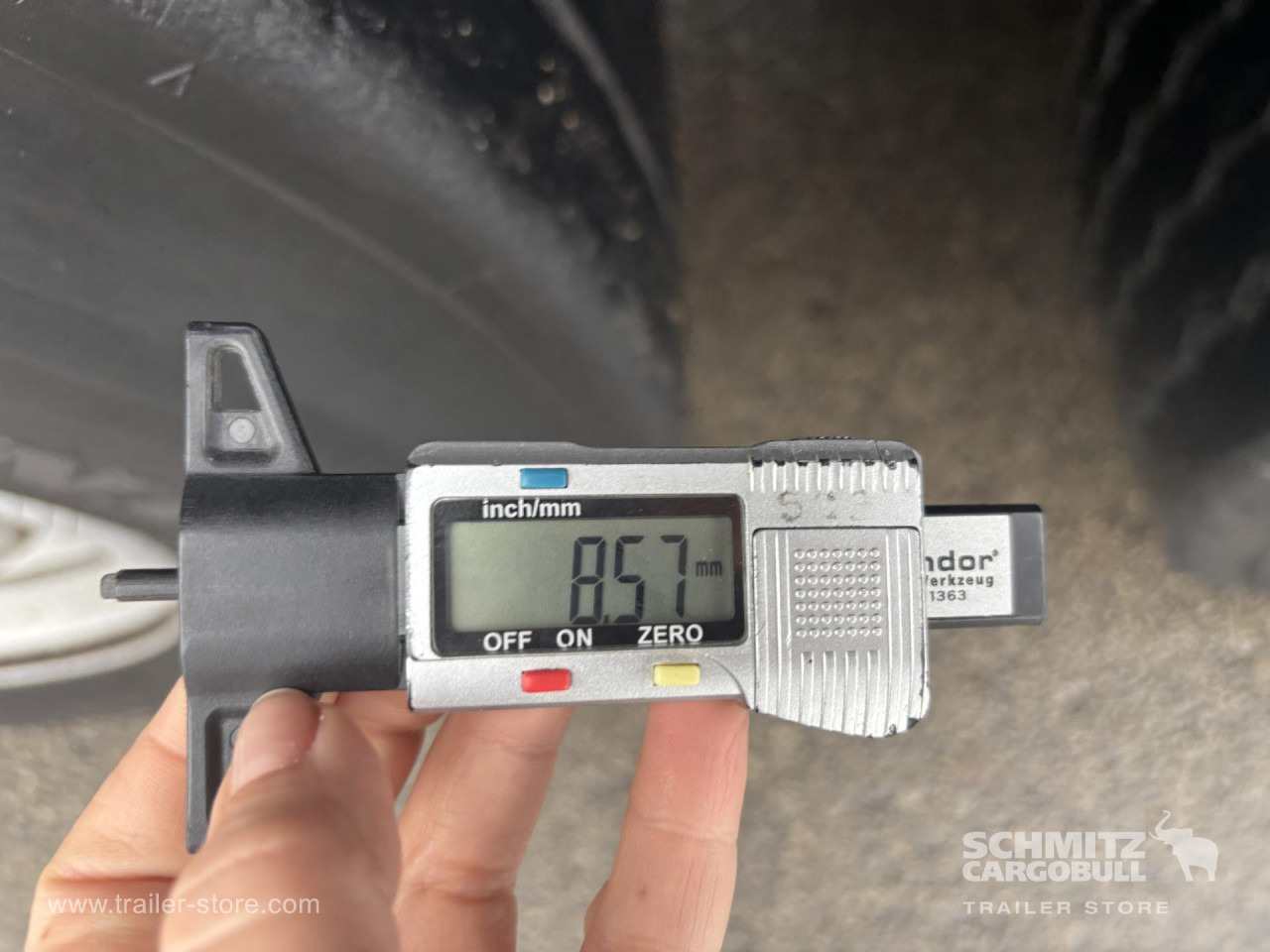 SCHMITZ Curtainsider Standard - Curtainsider semi-trailer: picture 2 SCHMITZ Curtainsider Standard - Curtainsider semi-trailer: picture 2