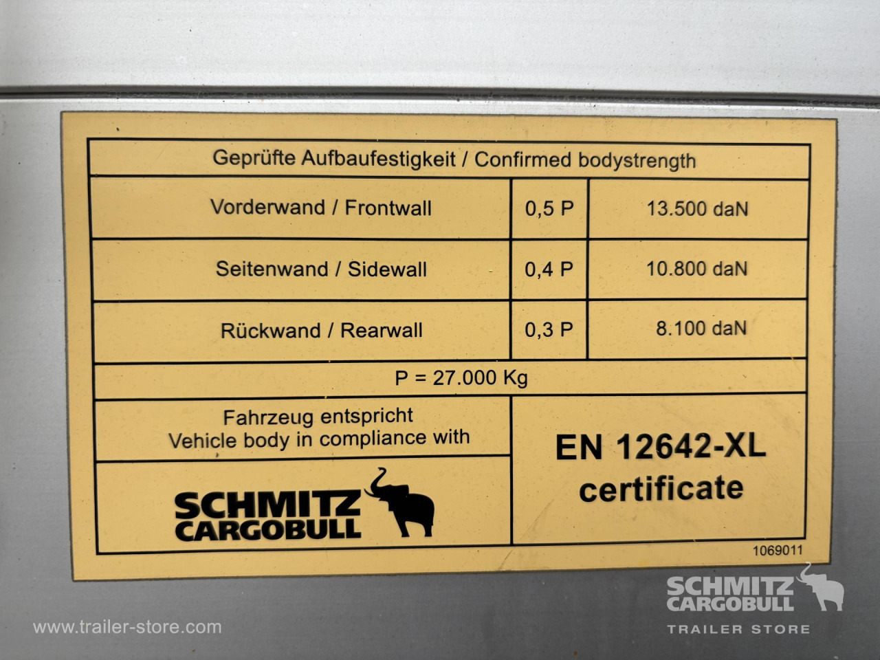 SCHMITZ Curtainsider Standard - Curtainsider semi-trailer: picture 2 SCHMITZ Curtainsider Standard - Curtainsider semi-trailer: picture 2