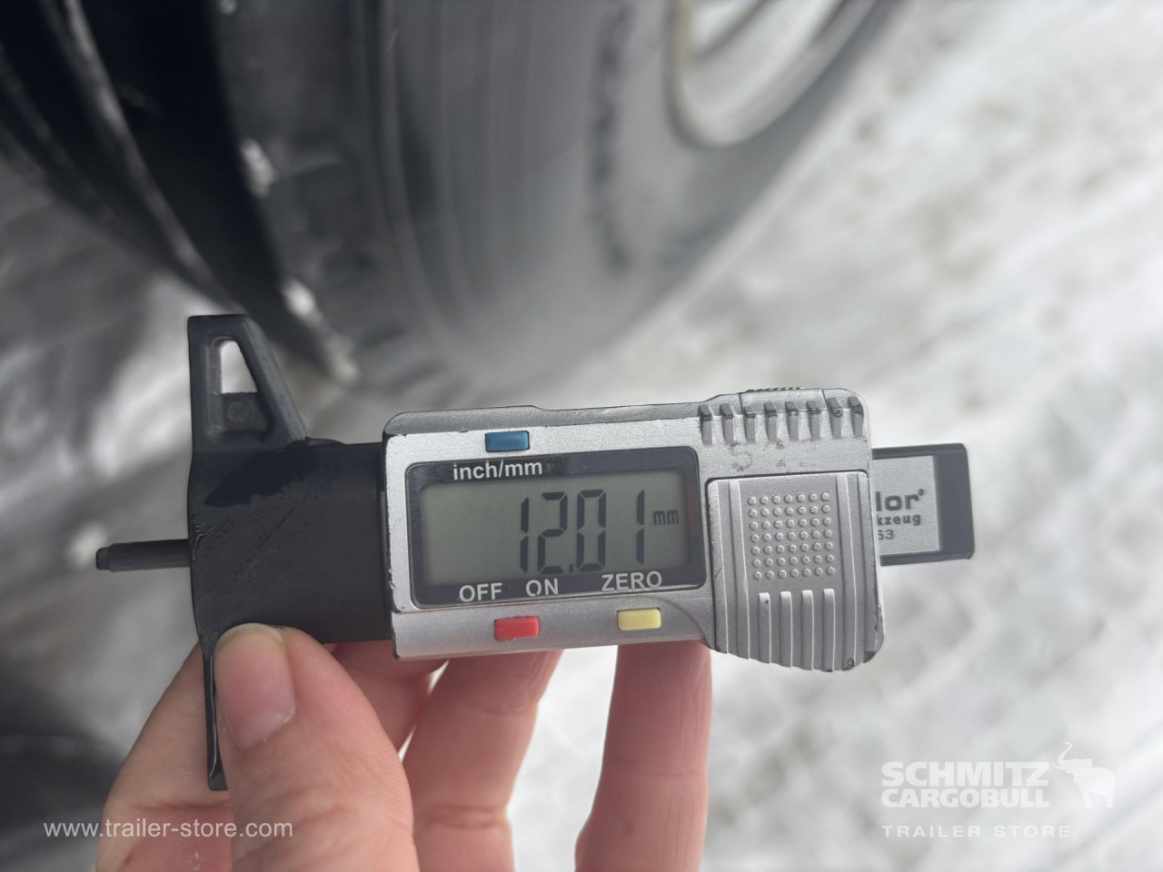 SCHMITZ Curtainsider Standard - Curtainsider semi-trailer: picture 5 SCHMITZ Curtainsider Standard - Curtainsider semi-trailer: picture 5