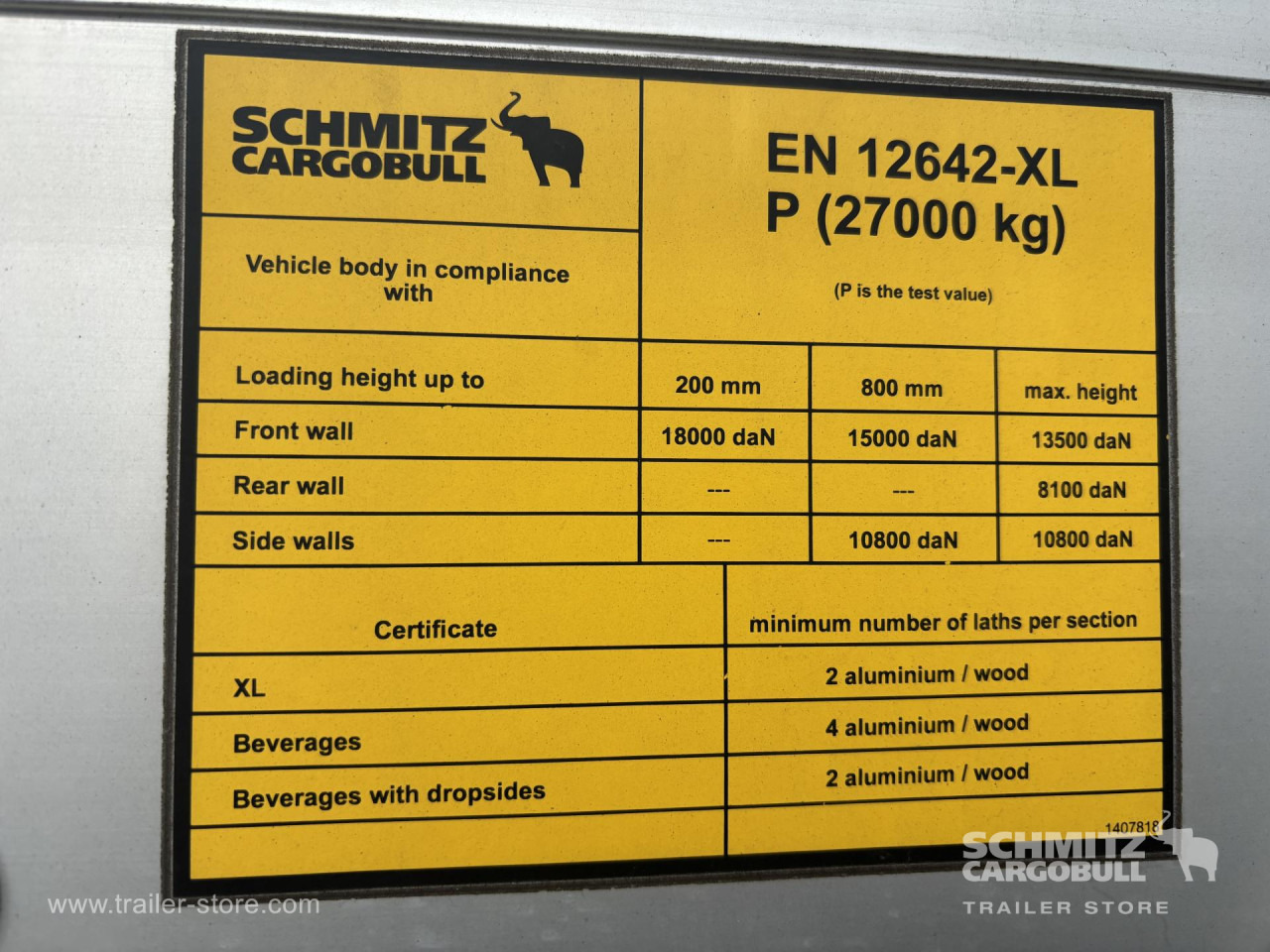 SCHMITZ Curtainsider Standard - Curtainsider semi-trailer: picture 2 SCHMITZ Curtainsider Standard - Curtainsider semi-trailer: picture 2