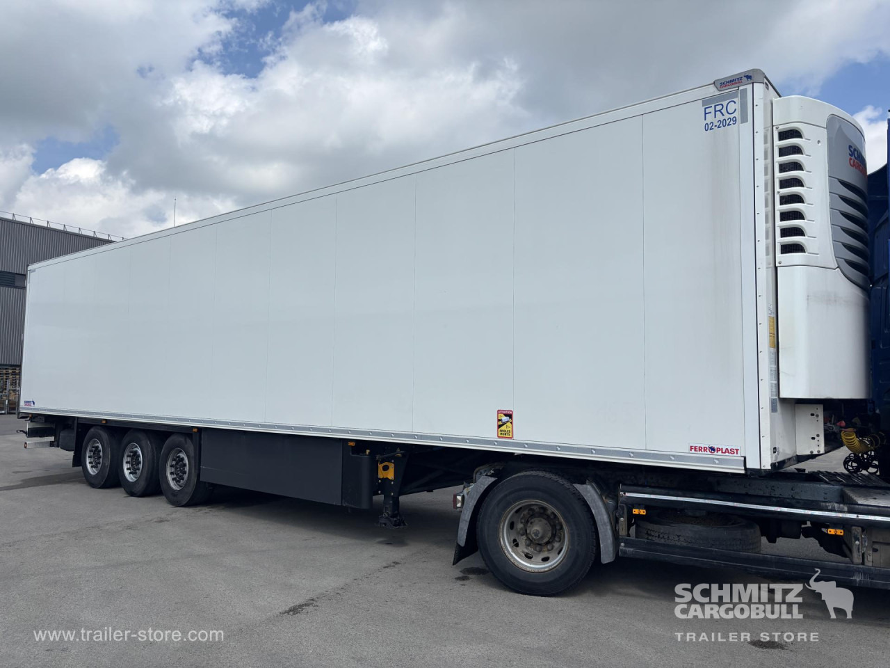 SCHMITZ Reefer Standard - Isothermal semi-trailer: picture 1 SCHMITZ Reefer Standard - Isothermal semi-trailer: picture 1