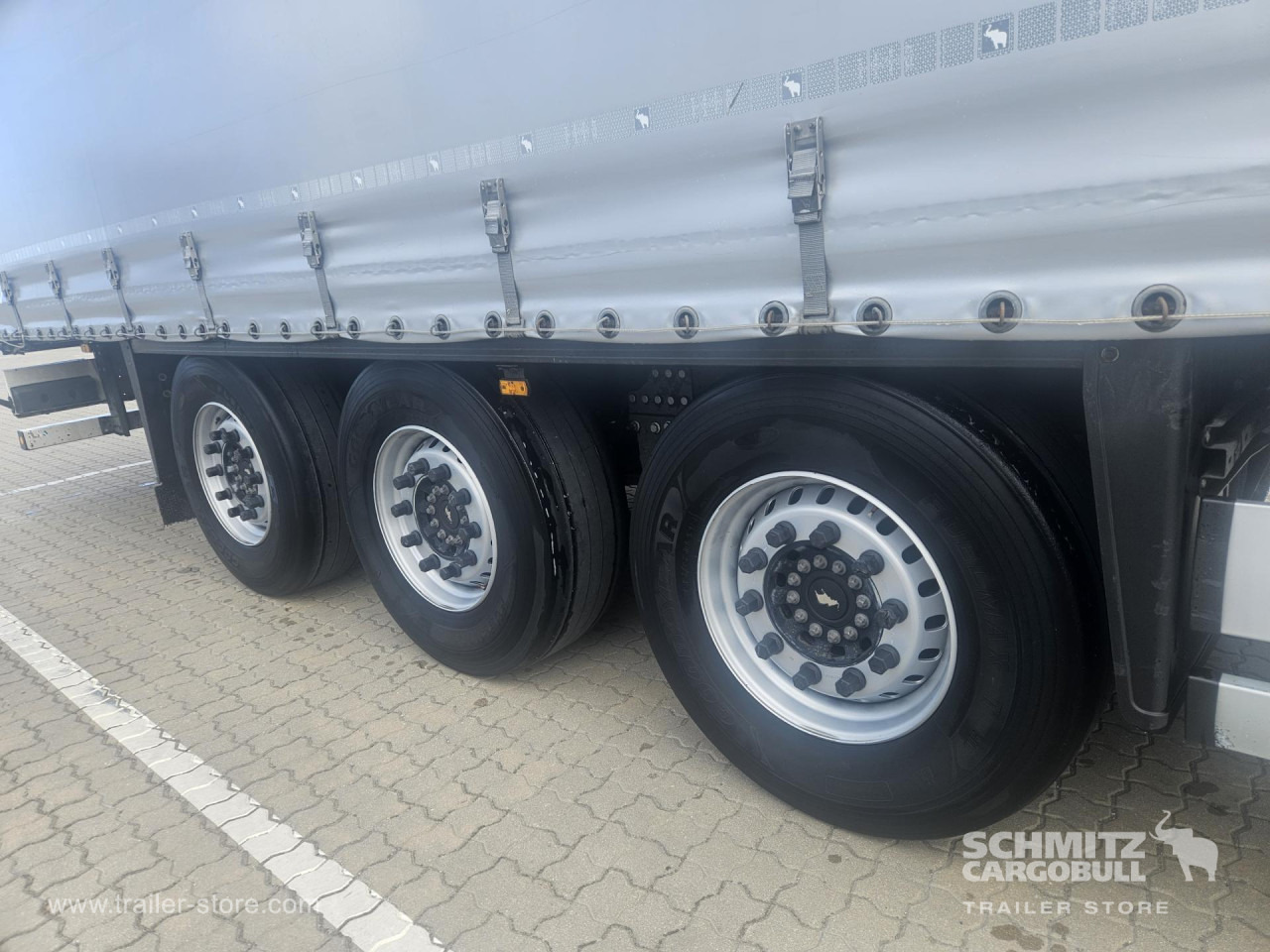 SCHMITZ Curtainsider Standard on lease SCHMITZ Curtainsider Standard: picture 6
