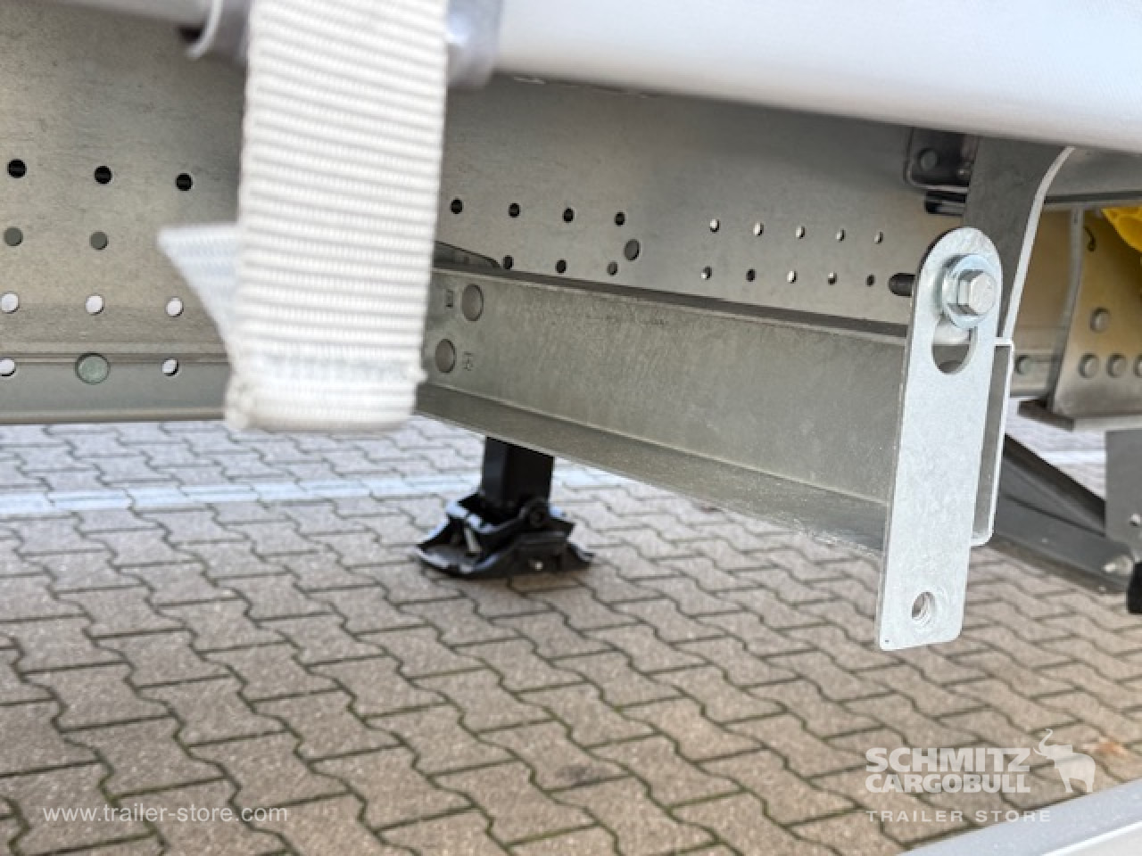 SCHMITZ Oplegger Schuifzeil Mega - Curtainsider semi-trailer: picture 3 SCHMITZ Oplegger Schuifzeil Mega - Curtainsider semi-trailer: picture 3