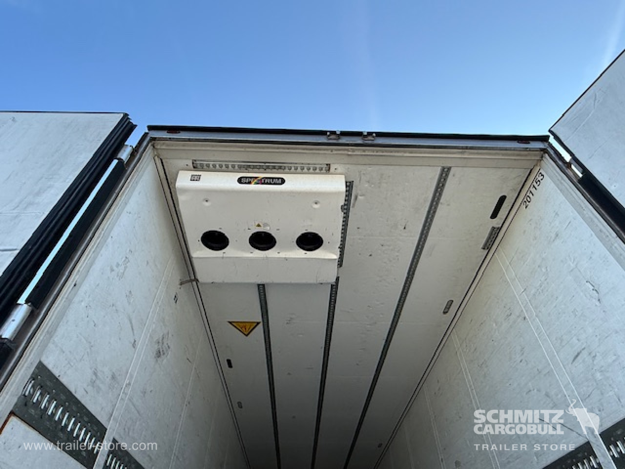 Isothermal semi-trailer SCHMITZ Oplegger Vries Multitemp: picture 10
