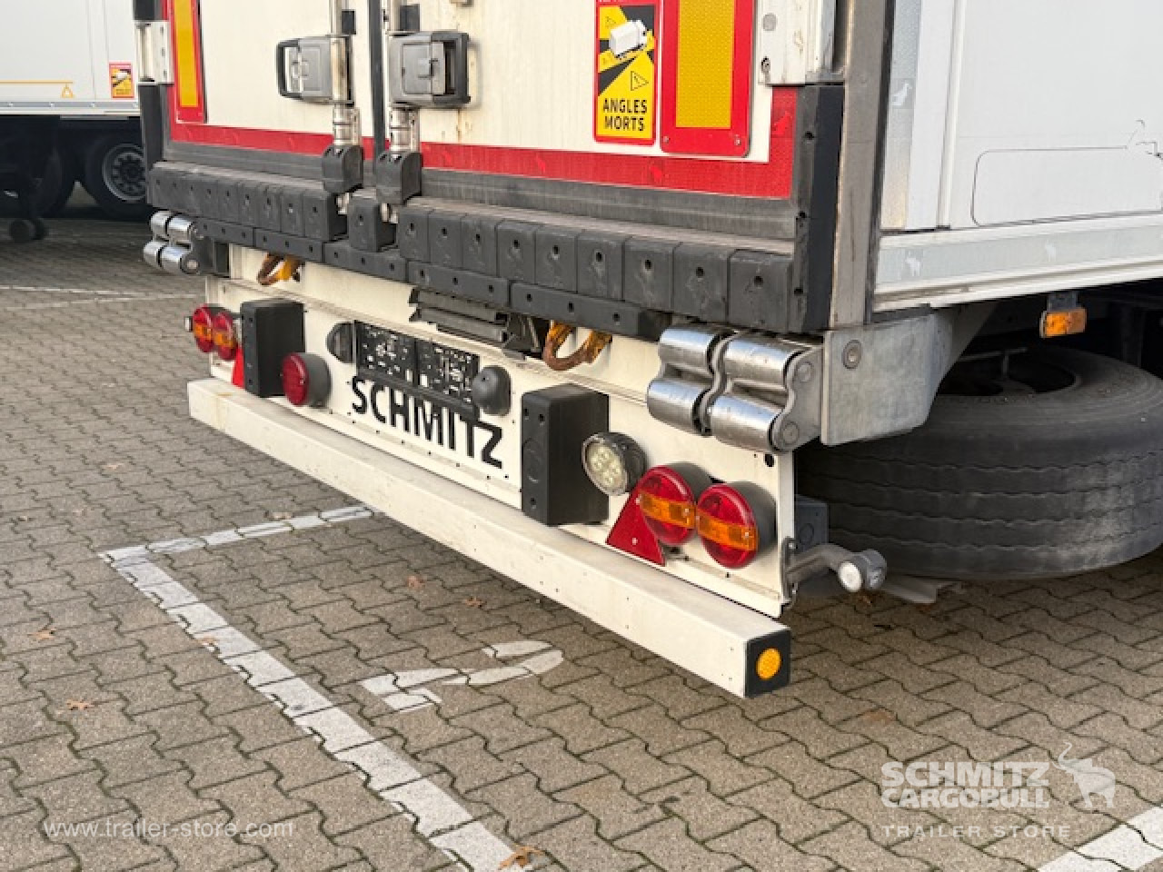 SCHMITZ Oplegger Vries Standard Double deck - Isothermal semi-trailer: picture 4 SCHMITZ Oplegger Vries Standard Double deck - Isothermal semi-trailer: picture 4