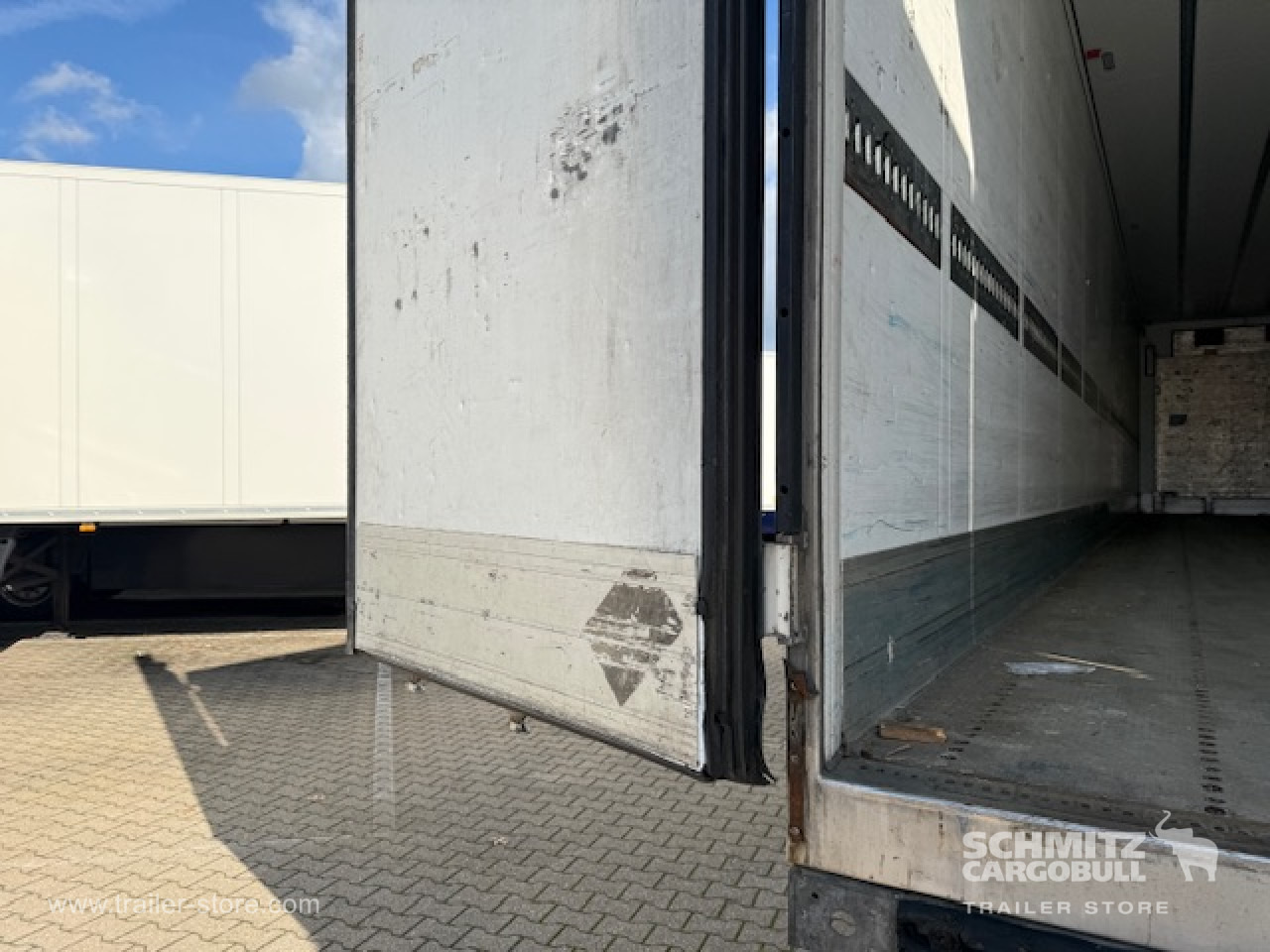 SCHMITZ Oplegger Vries Standard - Isothermal semi-trailer: picture 5 SCHMITZ Oplegger Vries Standard - Isothermal semi-trailer: picture 5