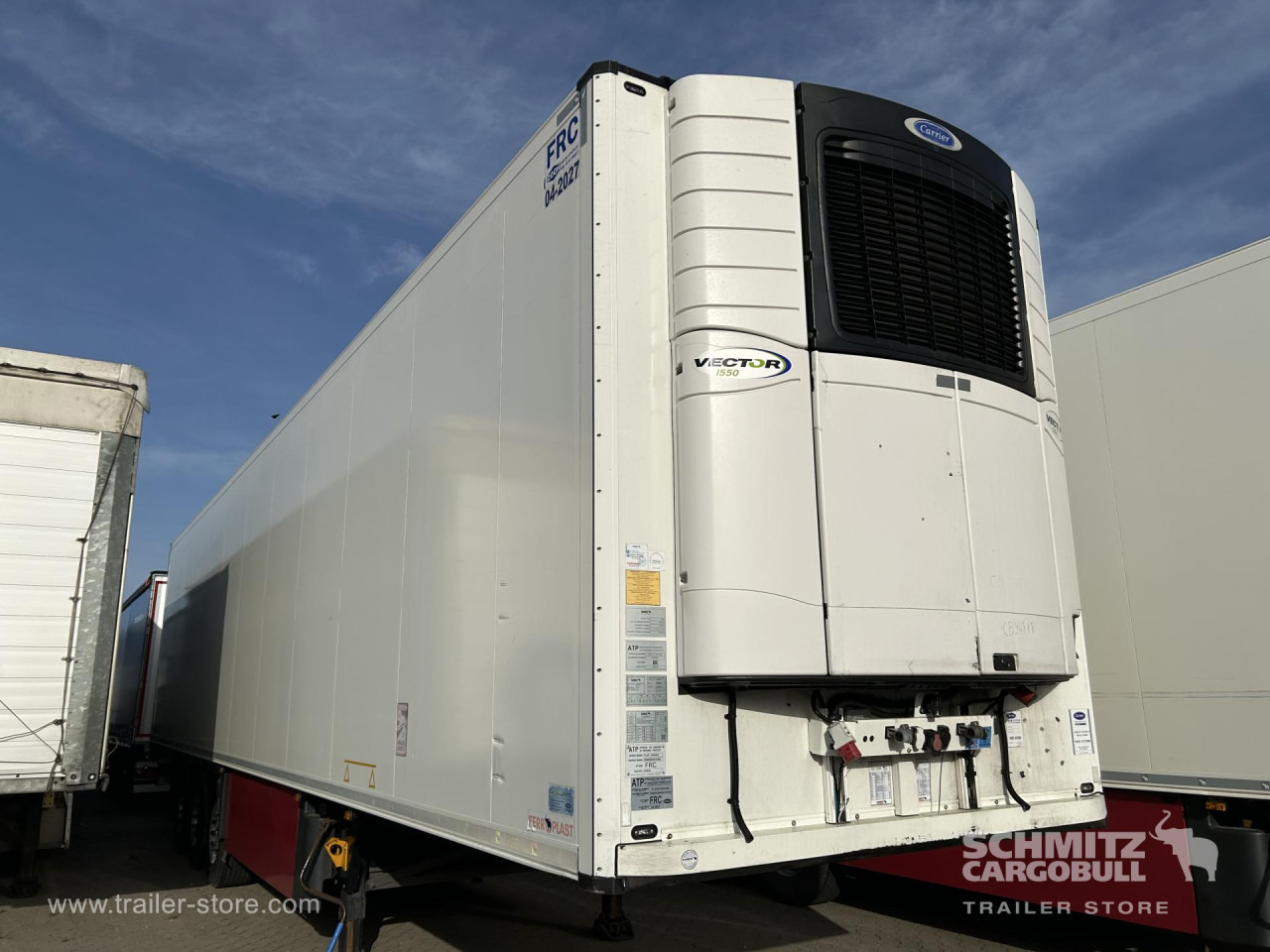 SCHMITZ Reefer Standard - Isothermal semi-trailer: picture 1 SCHMITZ Reefer Standard - Isothermal semi-trailer: picture 1