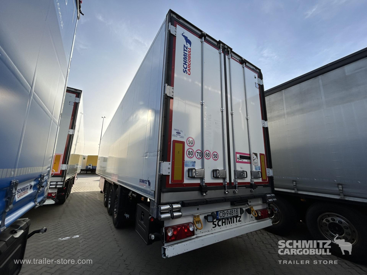 SCHMITZ Reefer Standard - Isothermal semi-trailer: picture 4 SCHMITZ Reefer Standard - Isothermal semi-trailer: picture 4