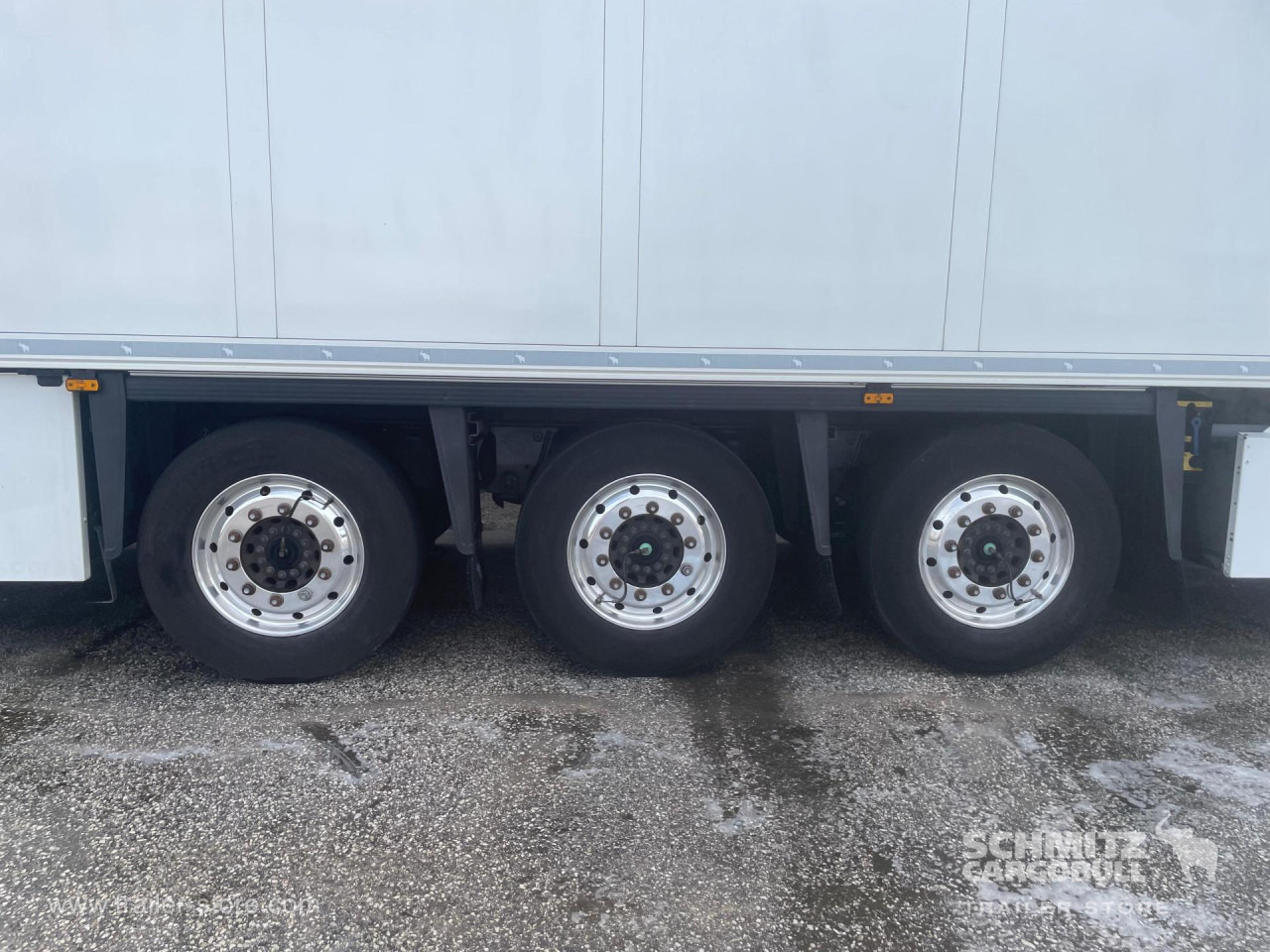 SCHMITZ Reefer Multitemp - Isothermal semi-trailer: picture 2 SCHMITZ Reefer Multitemp - Isothermal semi-trailer: picture 2