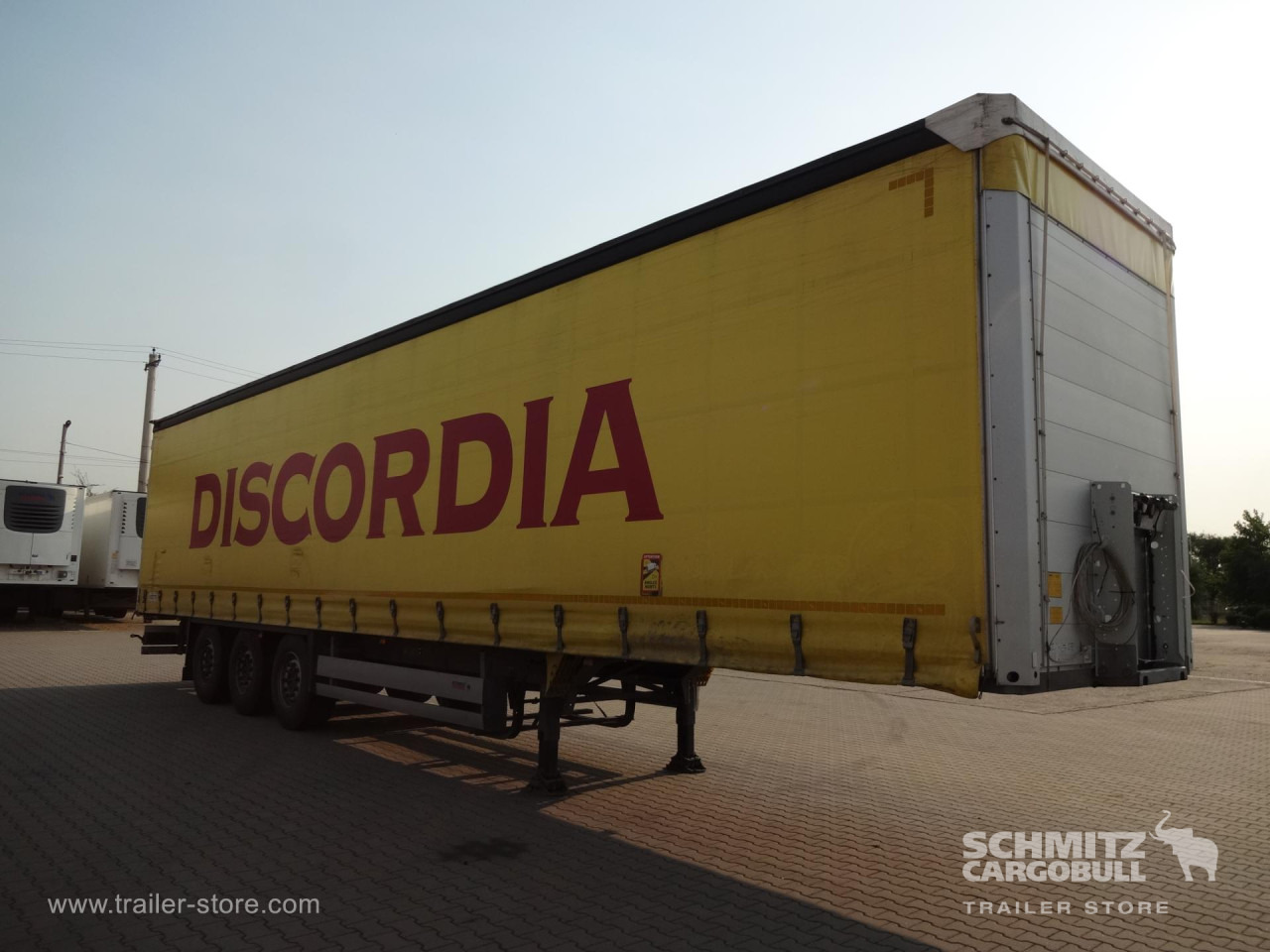 SCHMITZ Curtainsider Standard - Curtainsider semi-trailer: picture 4 SCHMITZ Curtainsider Standard - Curtainsider semi-trailer: picture 4